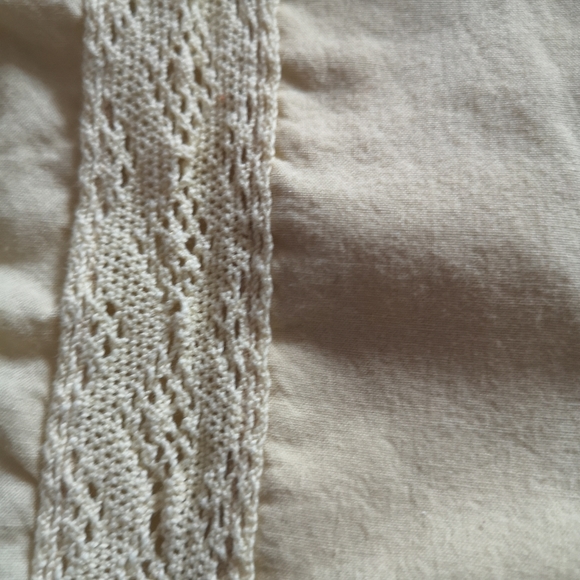 GAP Lace Detail Button up Shirt - Picture 3 of 3